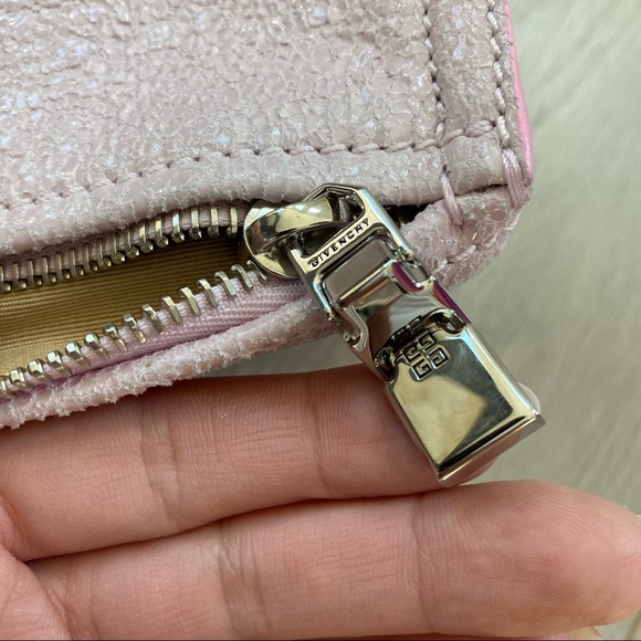 New Givenchy Pandora mini pink crackled leather bag with a shoulder strap - Picture 13 of 17